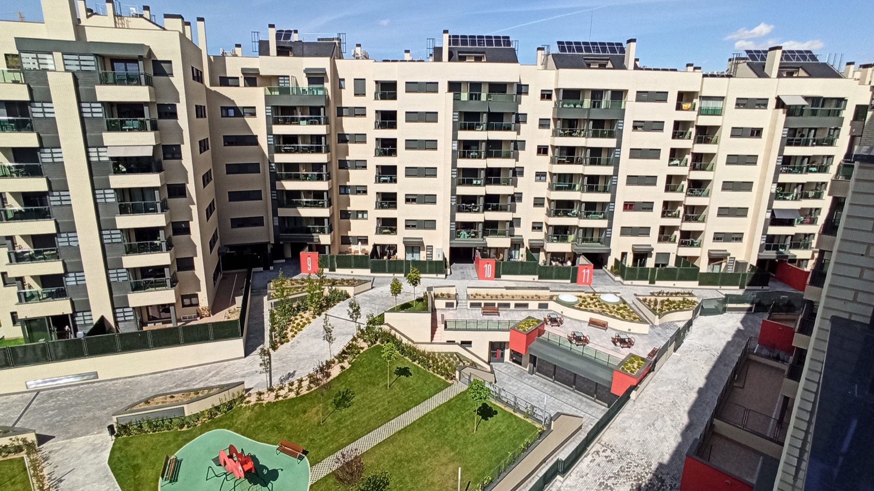 Fotografía de «RIVAS FASES I+II+III», vivienda colectiva libre en MADRID