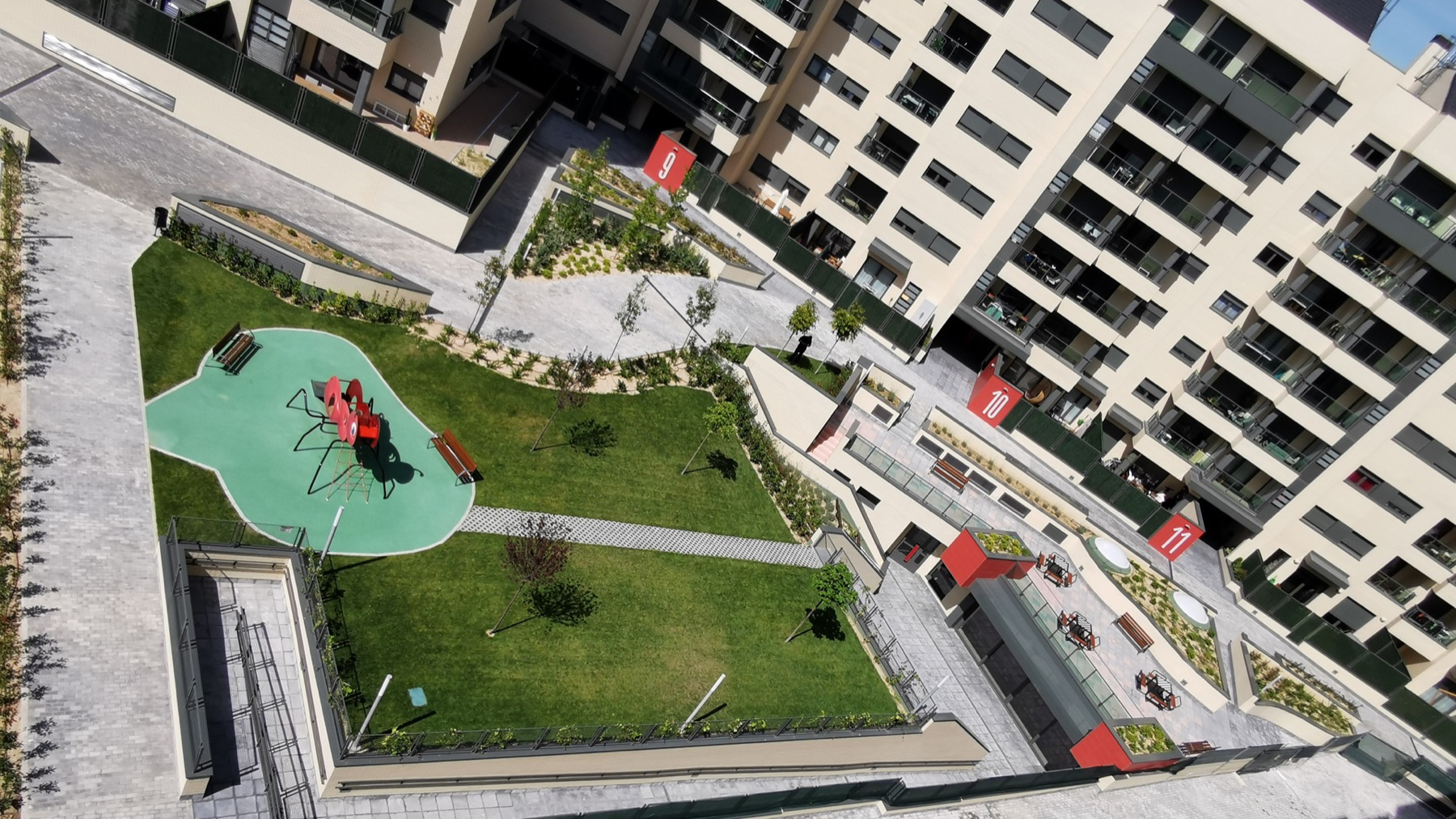 Fotografía de «RIVAS FASES I+II+III», vivienda colectiva libre en MADRID